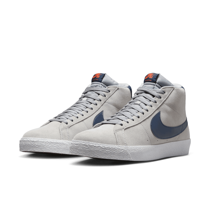 Nike SB Zoom Blazer Mid SB 'Wolf Grey Midnight Navy' Angle 2