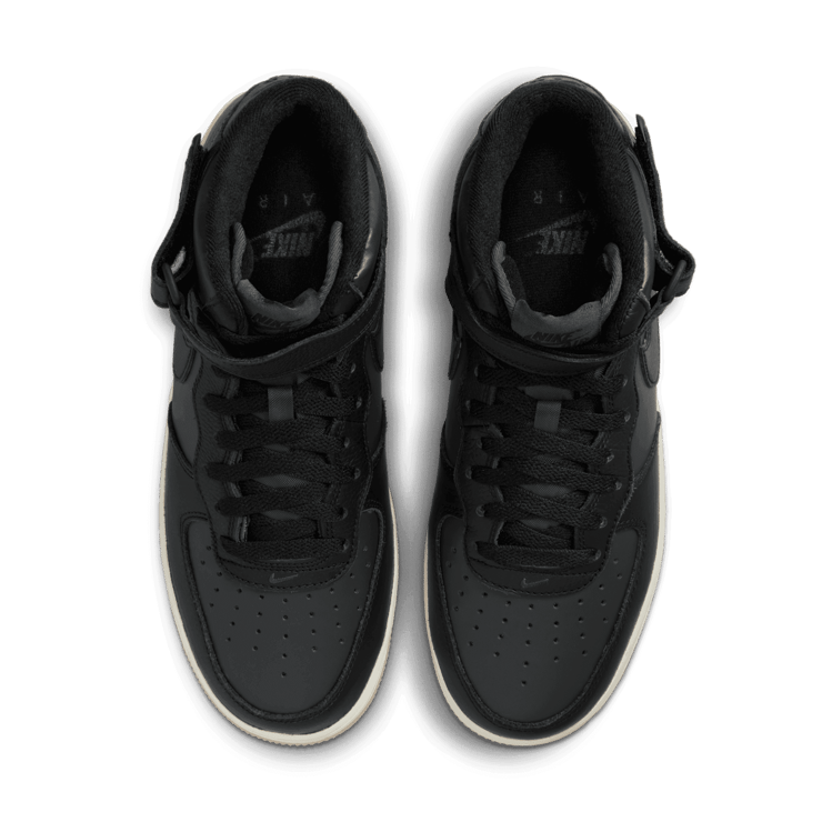 Nike Air Force 1 Mid LX Anthracite Gum Angle 1