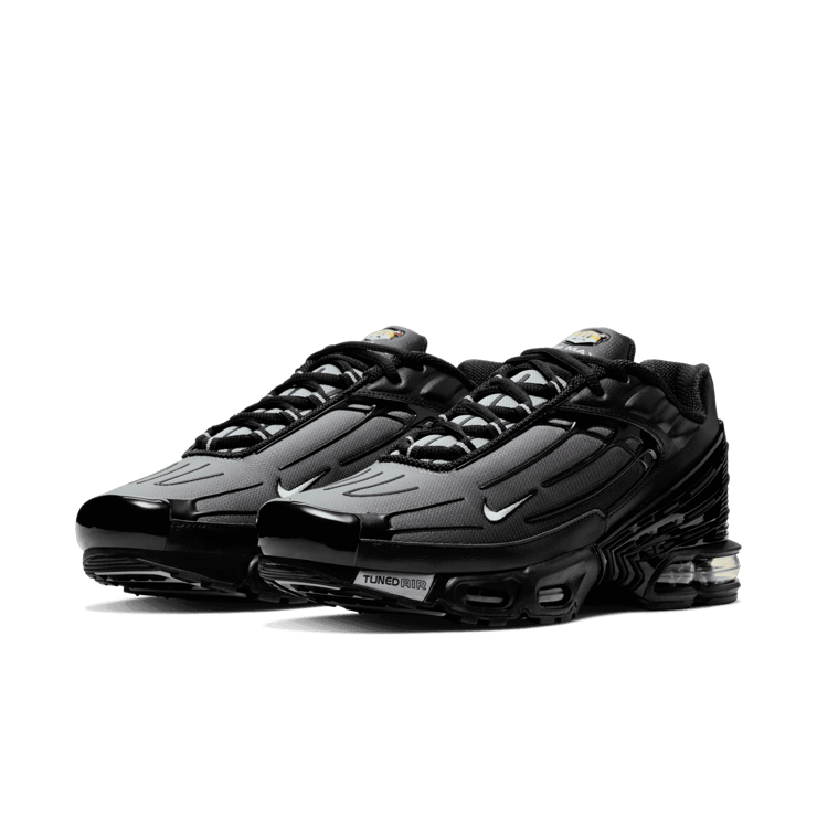 Nike Air Max Plus III Angle 2