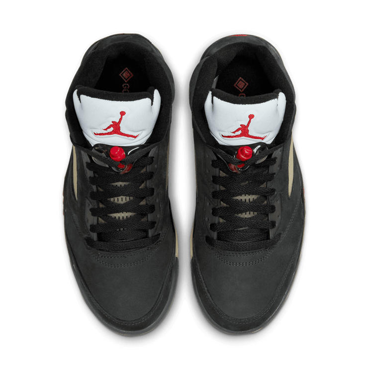 Jordan 5 Retro Gore-Tex Off-Noir (W) Angle 1