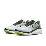 Nike Vomero 17 Road Angle 2