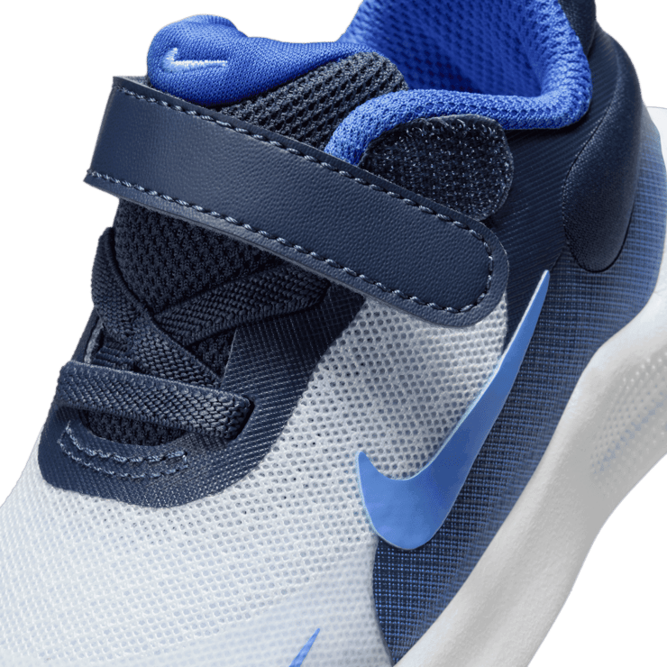Nike Revolution 7 (TD) Angle 4