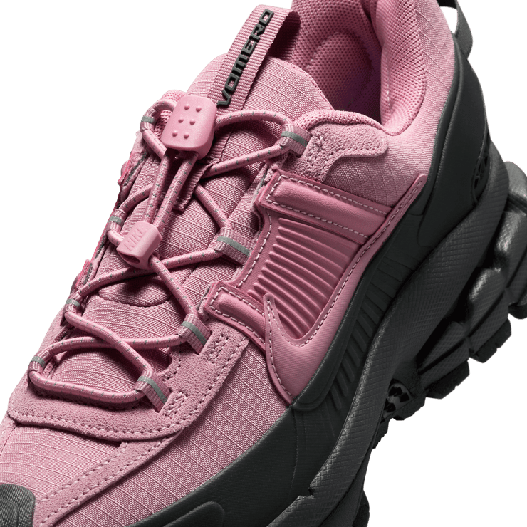 Nike Zoom Vomero 5 Roam Elemental Pink Anthracite (W) Angle 5