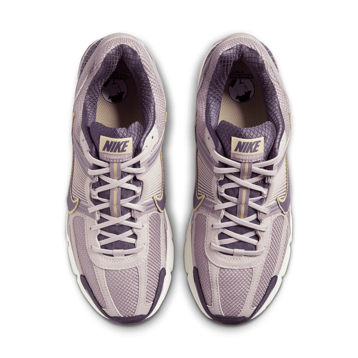 Nike Zoom Vomero 5 Platinum Violet Angle 2
