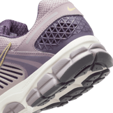 Nike Zoom Vomero 5 Platinum Violet Angle 6