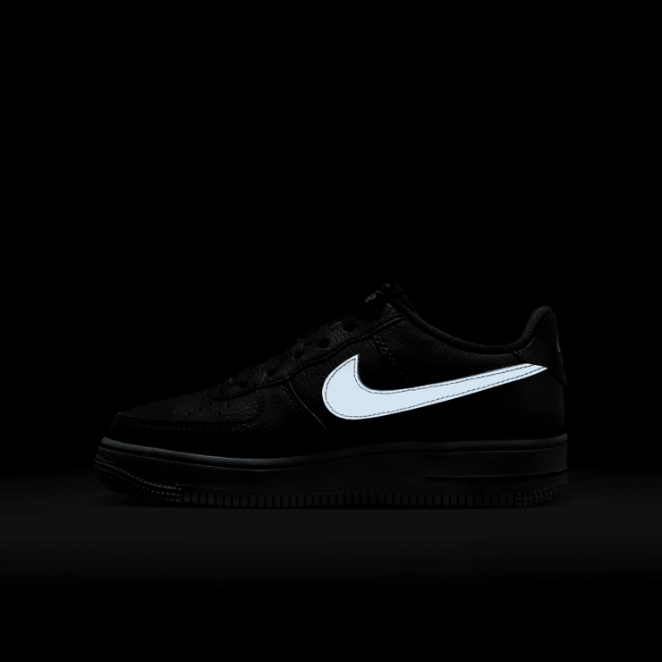 Nike Air Force 1 (GS) Angle 7