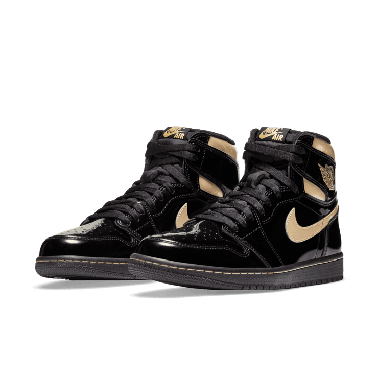 Air Jordan 1 Retro High Black Metallic Gold Angle 2
