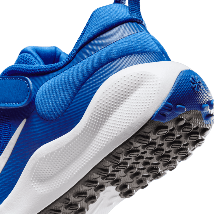 Nike Revolution 7 (PS) Angle 5