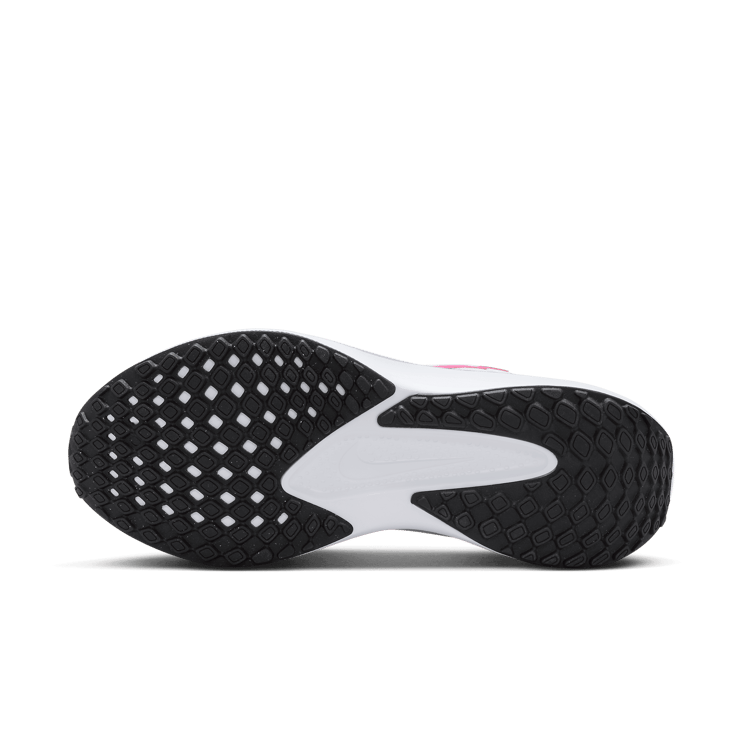 Nike Quest 6 Road Angle 1