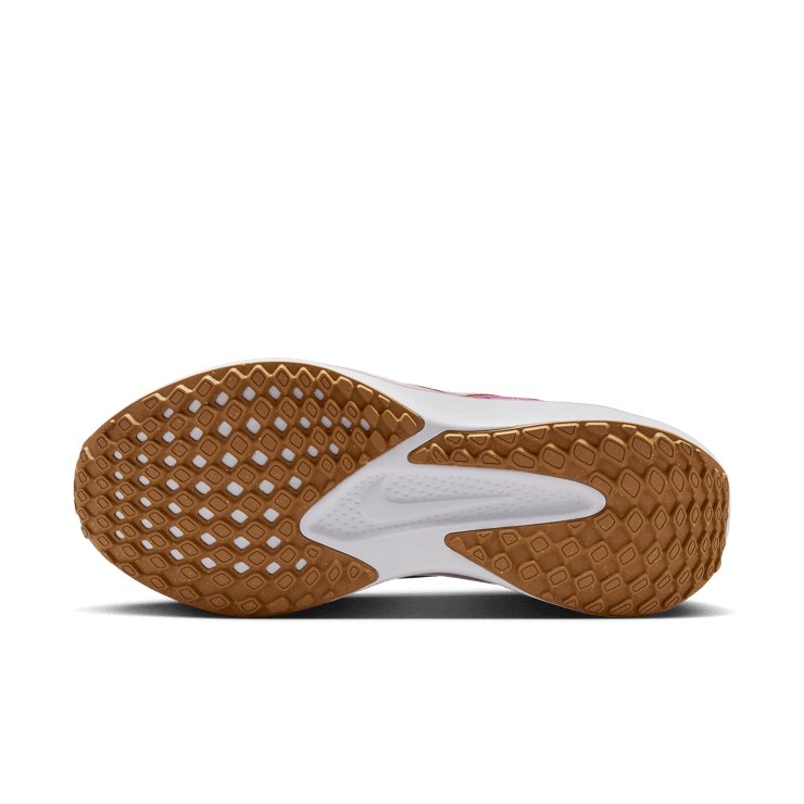 Nike Quest 6 Road Angle 1
