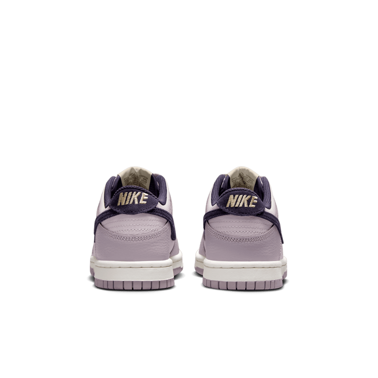 Nike Dunk Low (GS) Angle 4