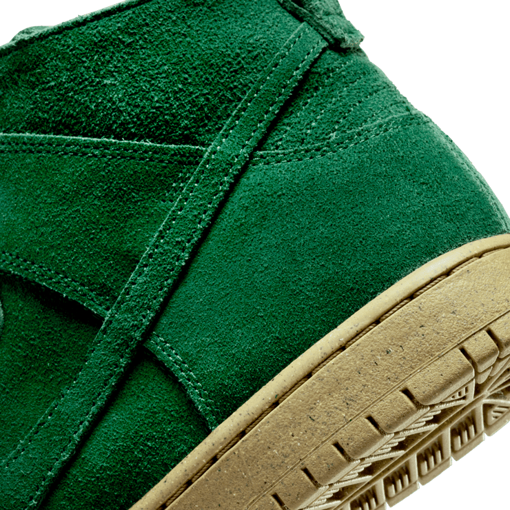 Nike SB Dunk High Decon Gorge Green Angle 5