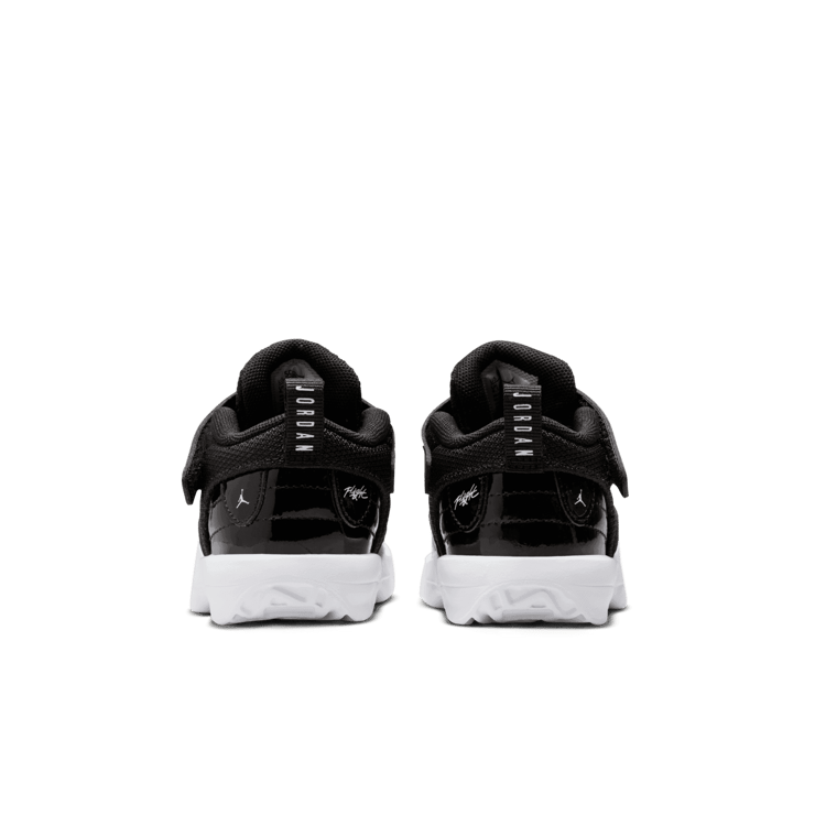 Jordan Max Aura 6 (TD) Angle 3