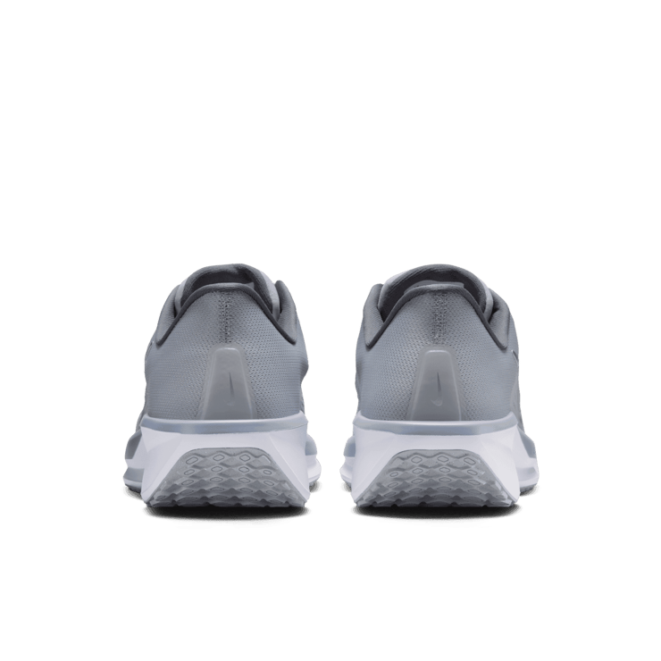 Nike Quest 6 Road Angle 3