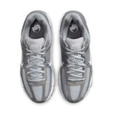 Nike Zoom Vomero 5 Cool Grey (2025) Angle 2