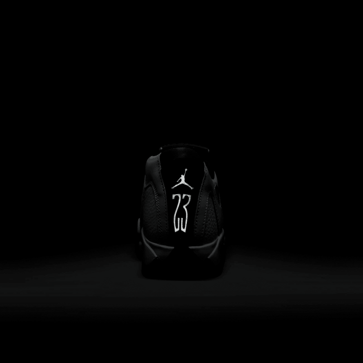 Air Jordan 14 Retro Black Toe (GS) Angle 6