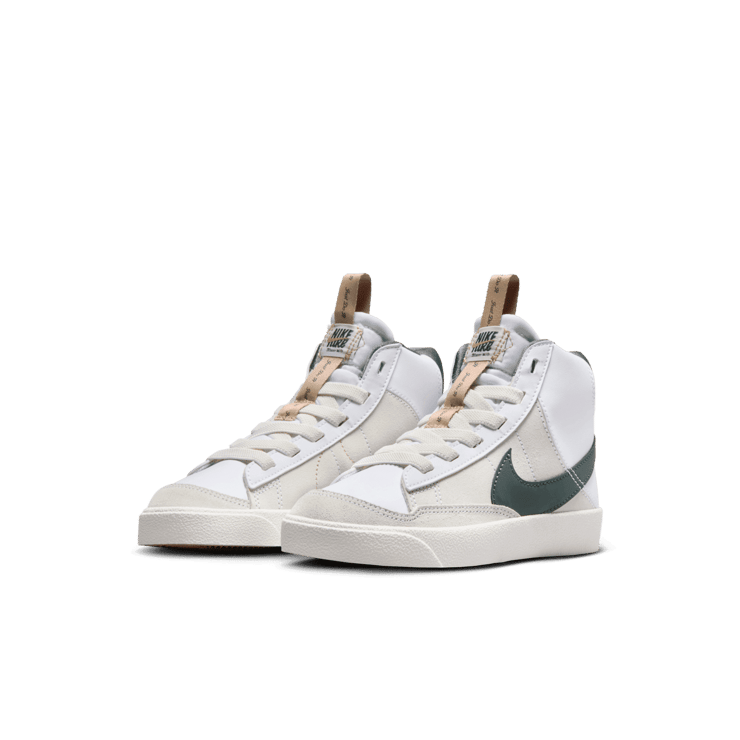 Nike Blazer Mid '77 SE (PS) Angle 2