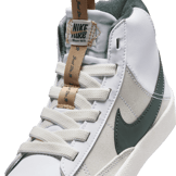 Nike Blazer Mid '77 SE (PS) Angle 4