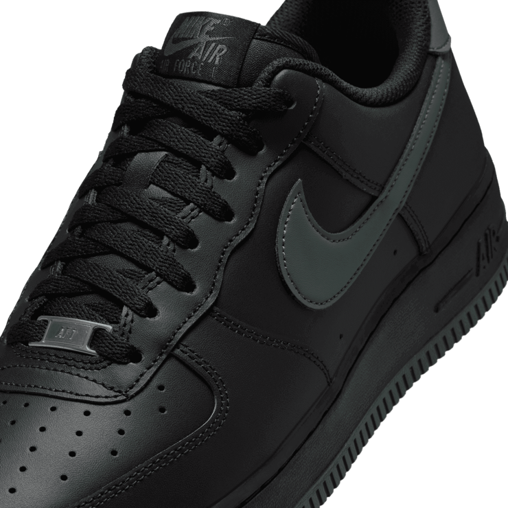 Nike Air Force 1 '07 Angle 4