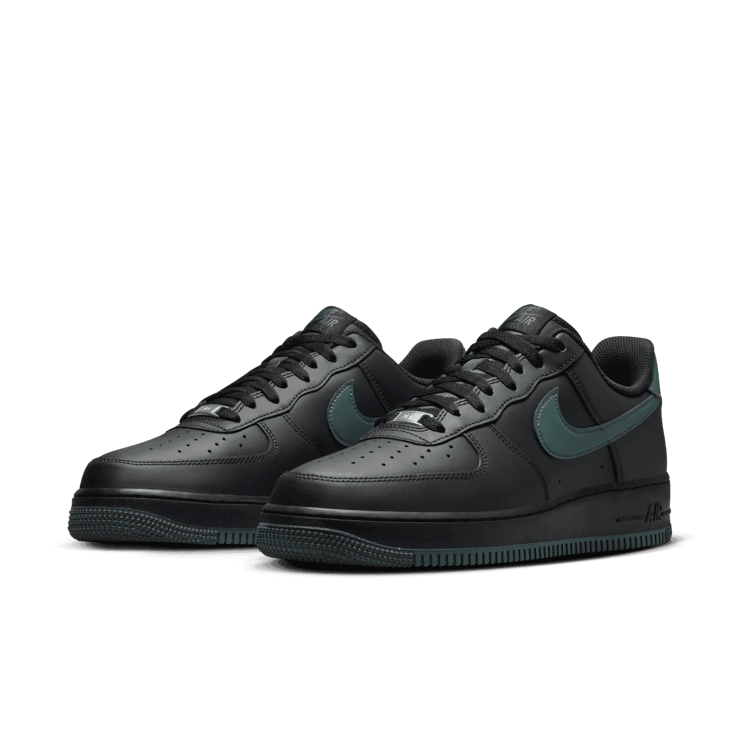 Nike Air Force 1 '07 Angle 2