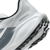 Nike Pegasus 41 Road Angle 6
