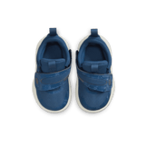 Nike Team Hustle D 11 (TD) Angle 1