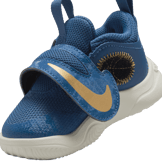 Nike Team Hustle D 11 (TD) Angle 5