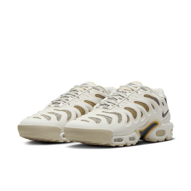 Nike Air Max Plus Drift PSG White Wheat Gold Angle 3