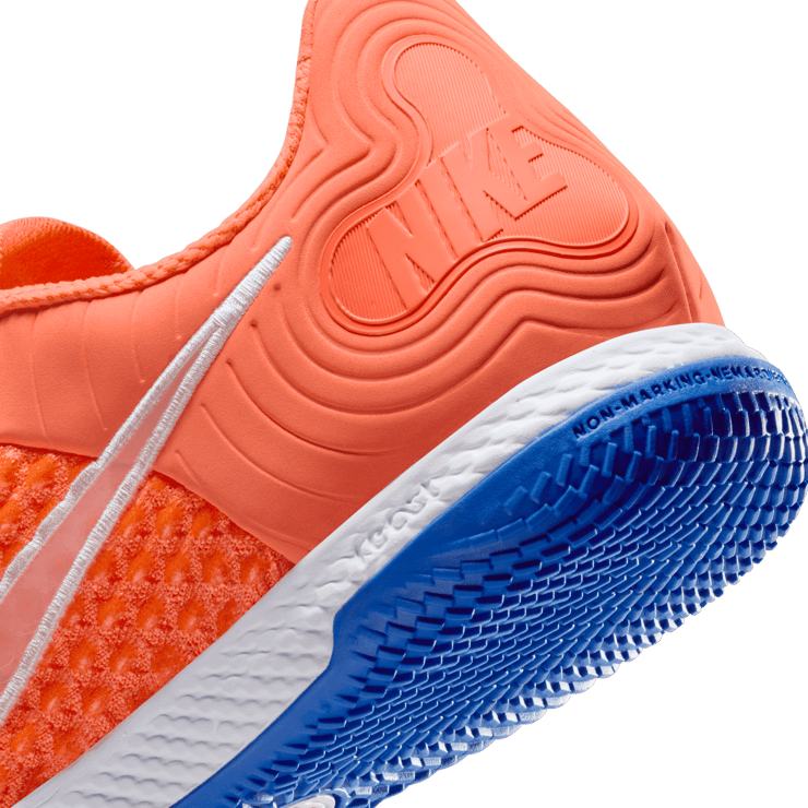 Nike React Gato Indoor/Court Low-Top Soccer Angle 4