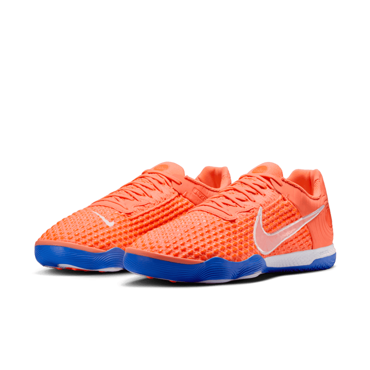 Nike React Gato Indoor/Court Low-Top Soccer Angle 1