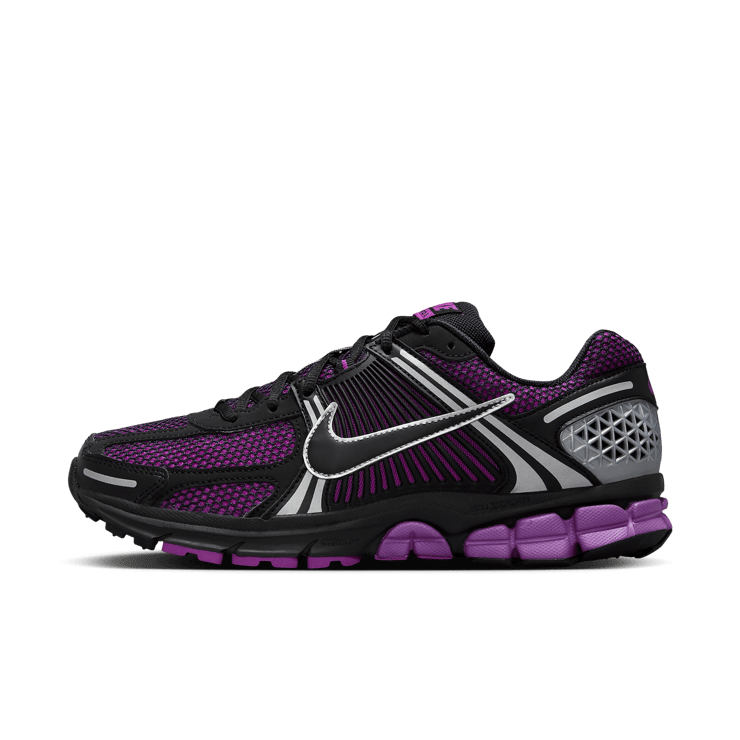 Nike Zoom Vomero 5 Vivid Purple Black Angle 0