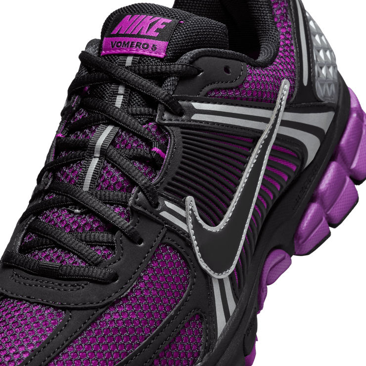 Nike Zoom Vomero 5 Vivid Purple Black Angle 5