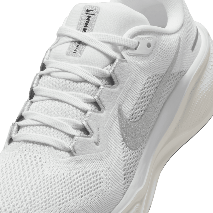 Nike Pegasus 41 Premium Road Angle 4