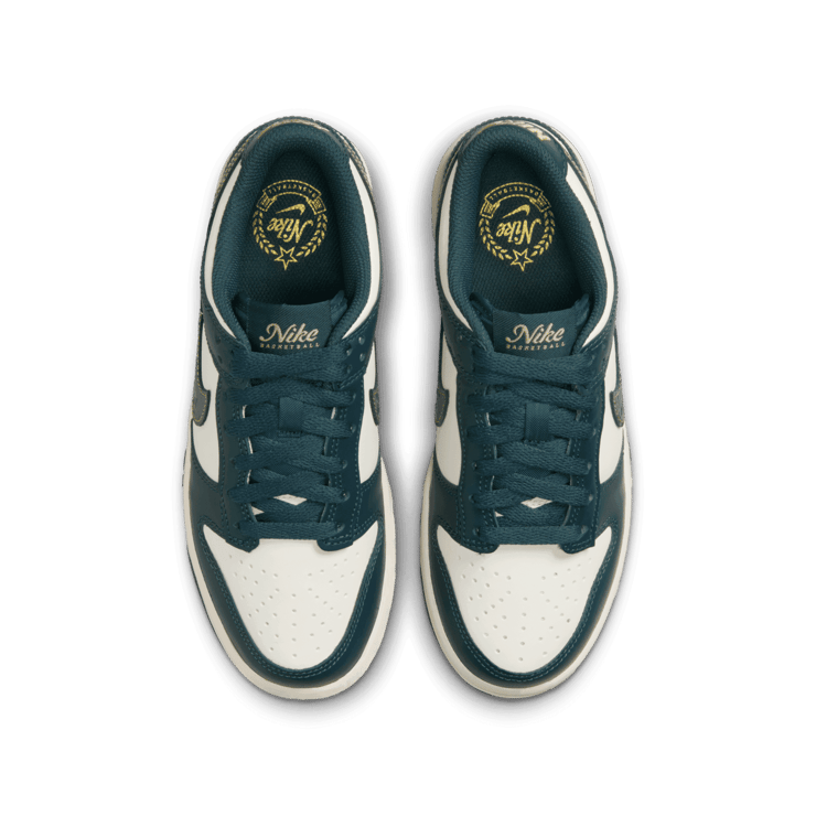 Nike Dunk Low (GS) Angle 1