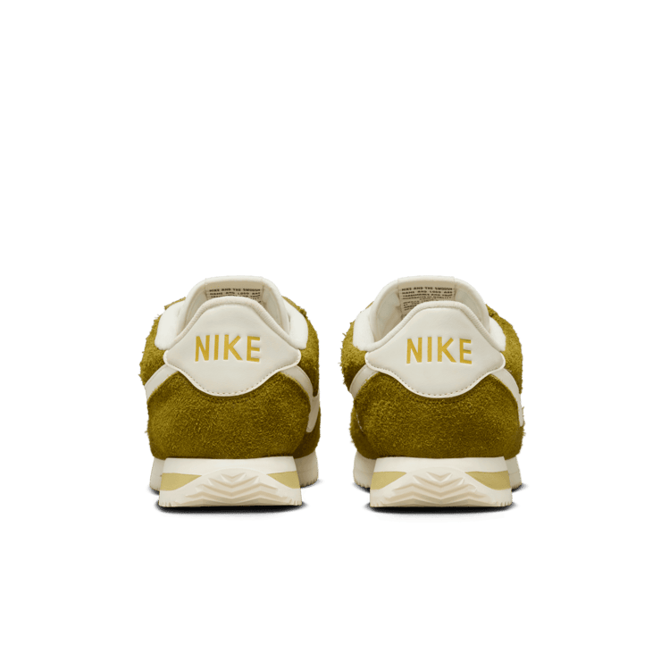 Nike Cortez SE Suede Angle 3