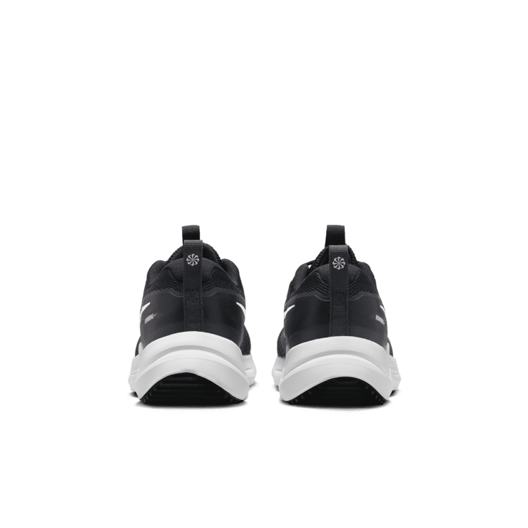 Nike Cosmic Runner Road (GS) Angle 3