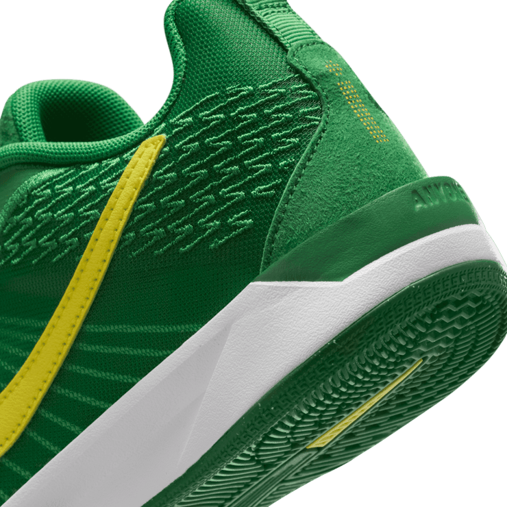 Nike Sabrina 2 "Retroed" Basketball (GS) Angle 5