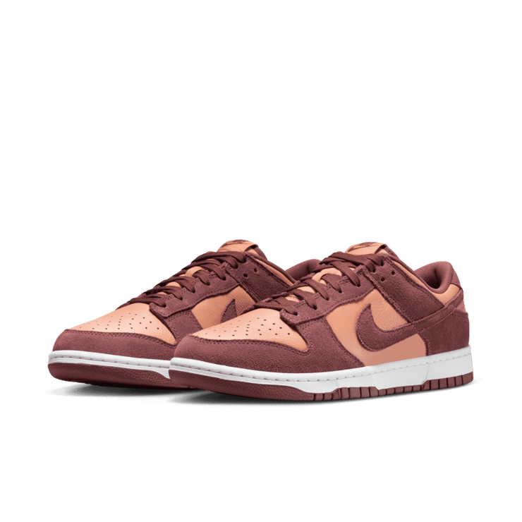 Nike Dunk Low SE 'Amber Brown' Angle 2