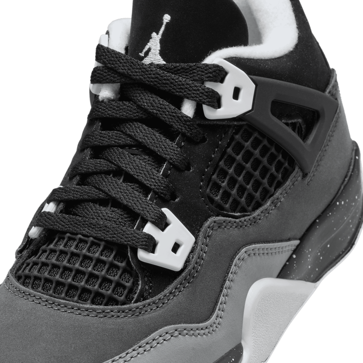 Air Jordan 4 Retro Fear (PS) Angle 5