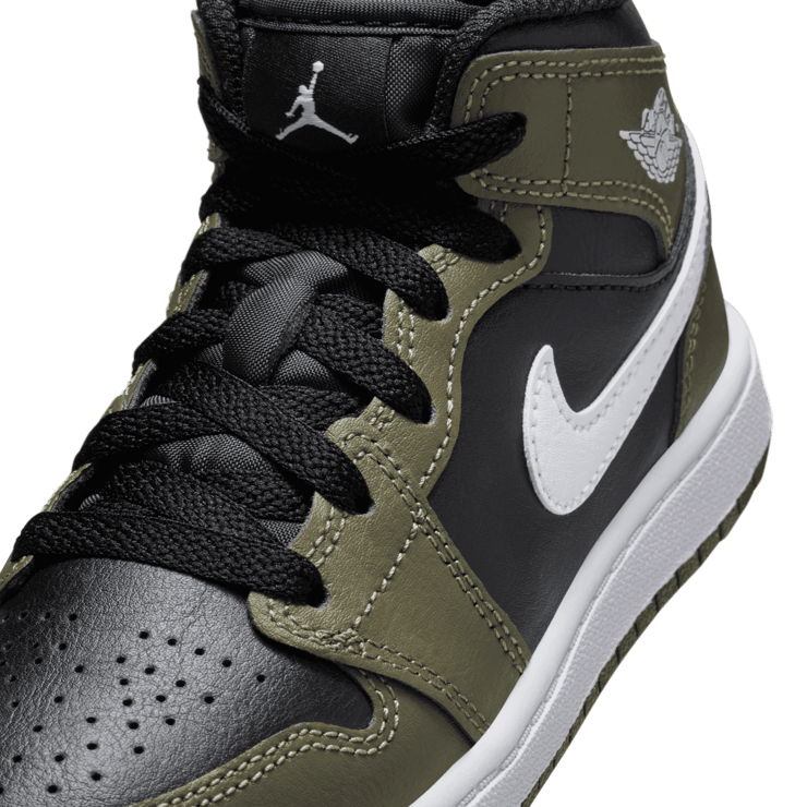 Jordan 1 Mid (PS) Angle 4