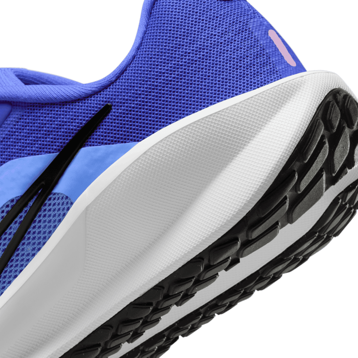 Nike Downshifter 13 Road Angle 5