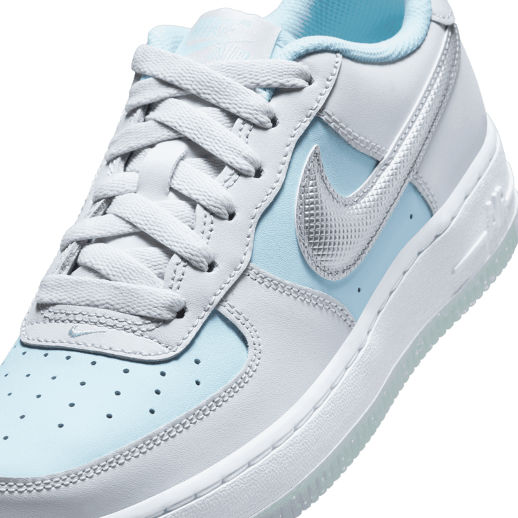 Nike Air Force 1 (GS) Angle 4