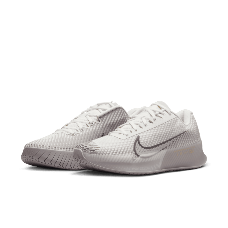 Nike Court Vapor 11 Premium Hard Court Tennis Angle 2