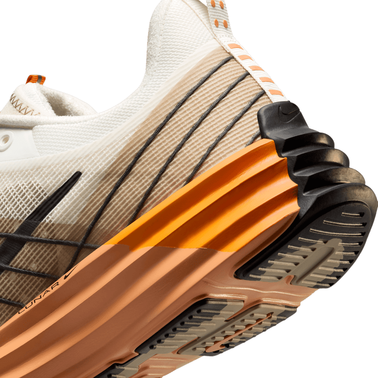 Nike Lunar Roam Summit White Coconut Milk Khaki Angle 6