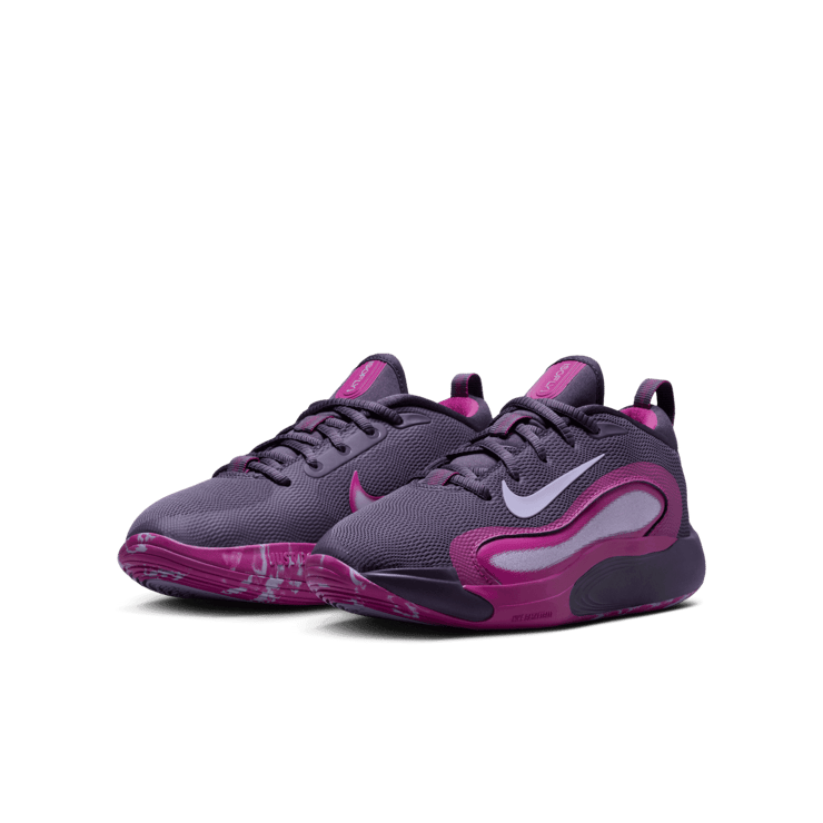 Nike IsoFly Basketball (GS) Angle 2
