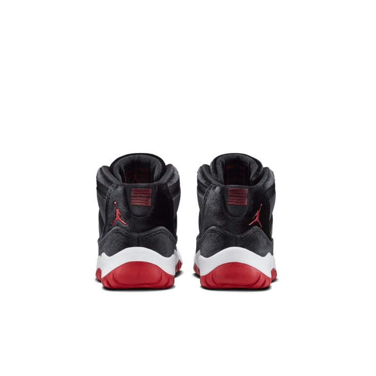 Air Jordan 11 Retro Bred Velvet (PS) Angle 3