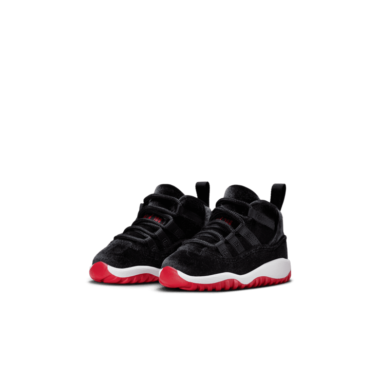 Air Jordan 11 Retro Bred Velvet (TD) Angle 2