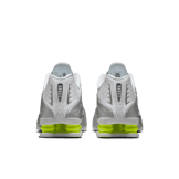 Nike Shox R4 Angle 3