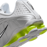 Nike Shox R4 Angle 5