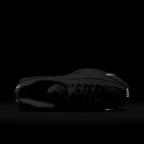 Nike Shox R4 Angle 6